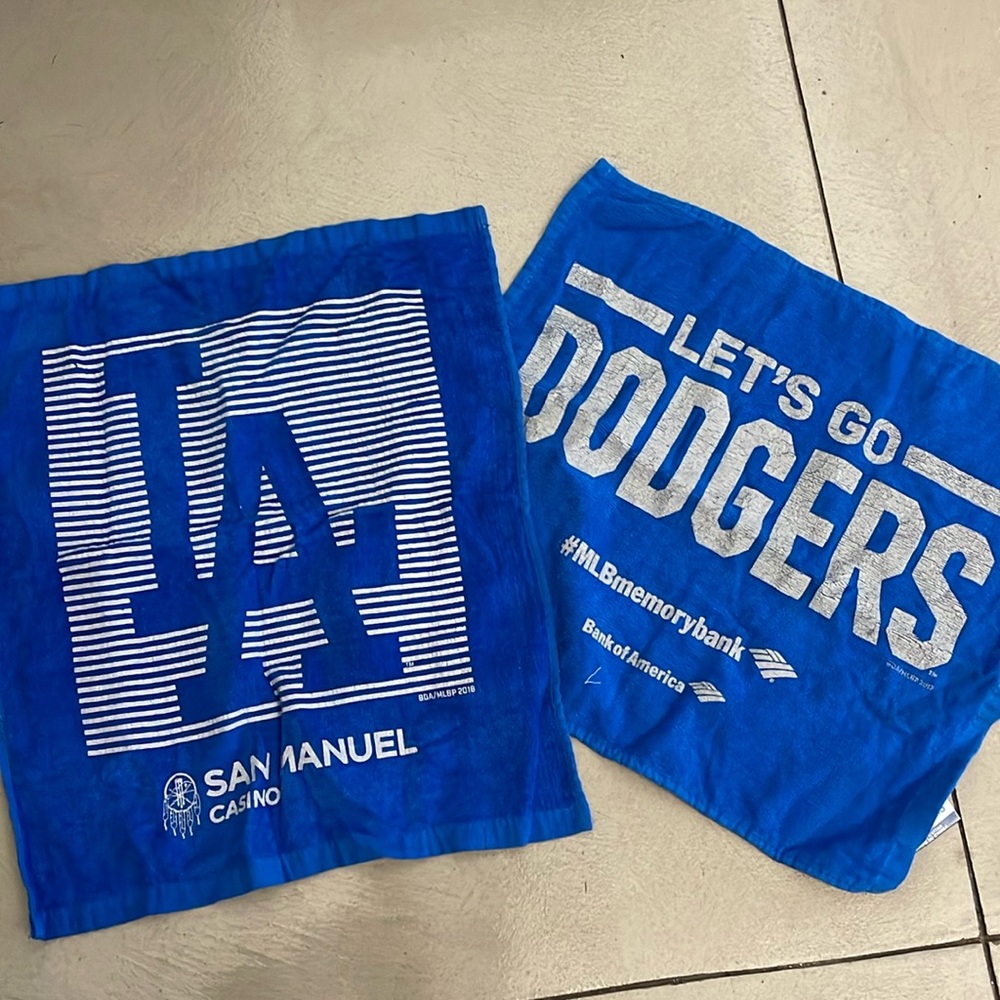 Los Angeles Dodgers rally towels